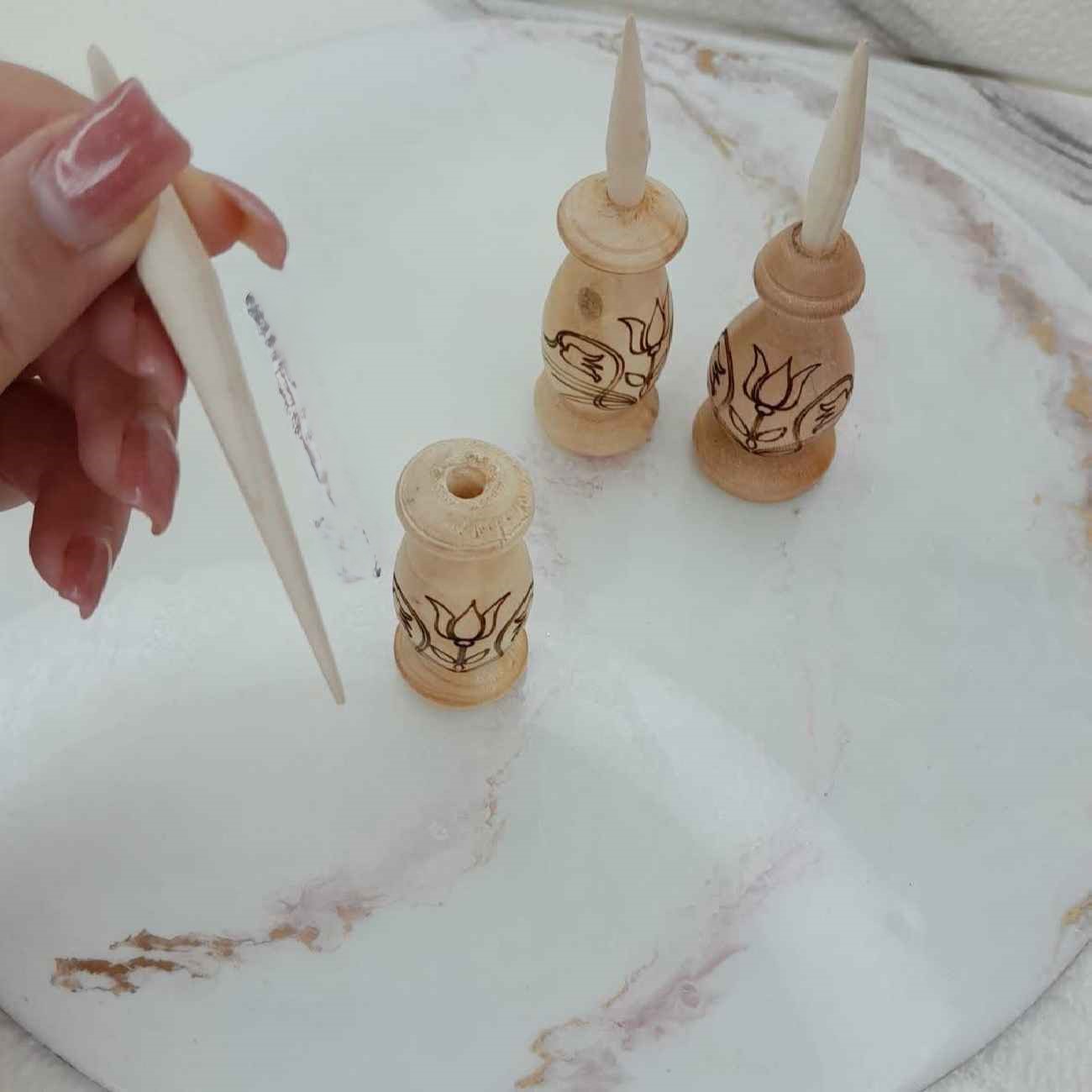 حامل سورميداني خشبي إيراني مكونة من 5 قطع بتصميم الزهور