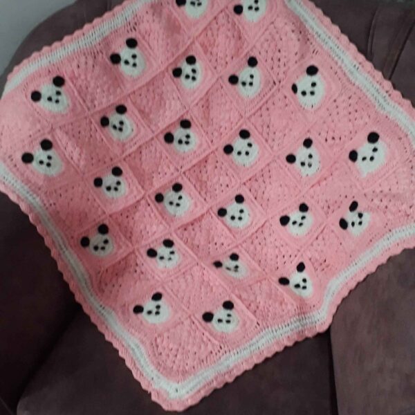 غطاء سرير للأطفال محبوك يدويًا بالكروشيه - لسرير طفلك، مصنوع بحب