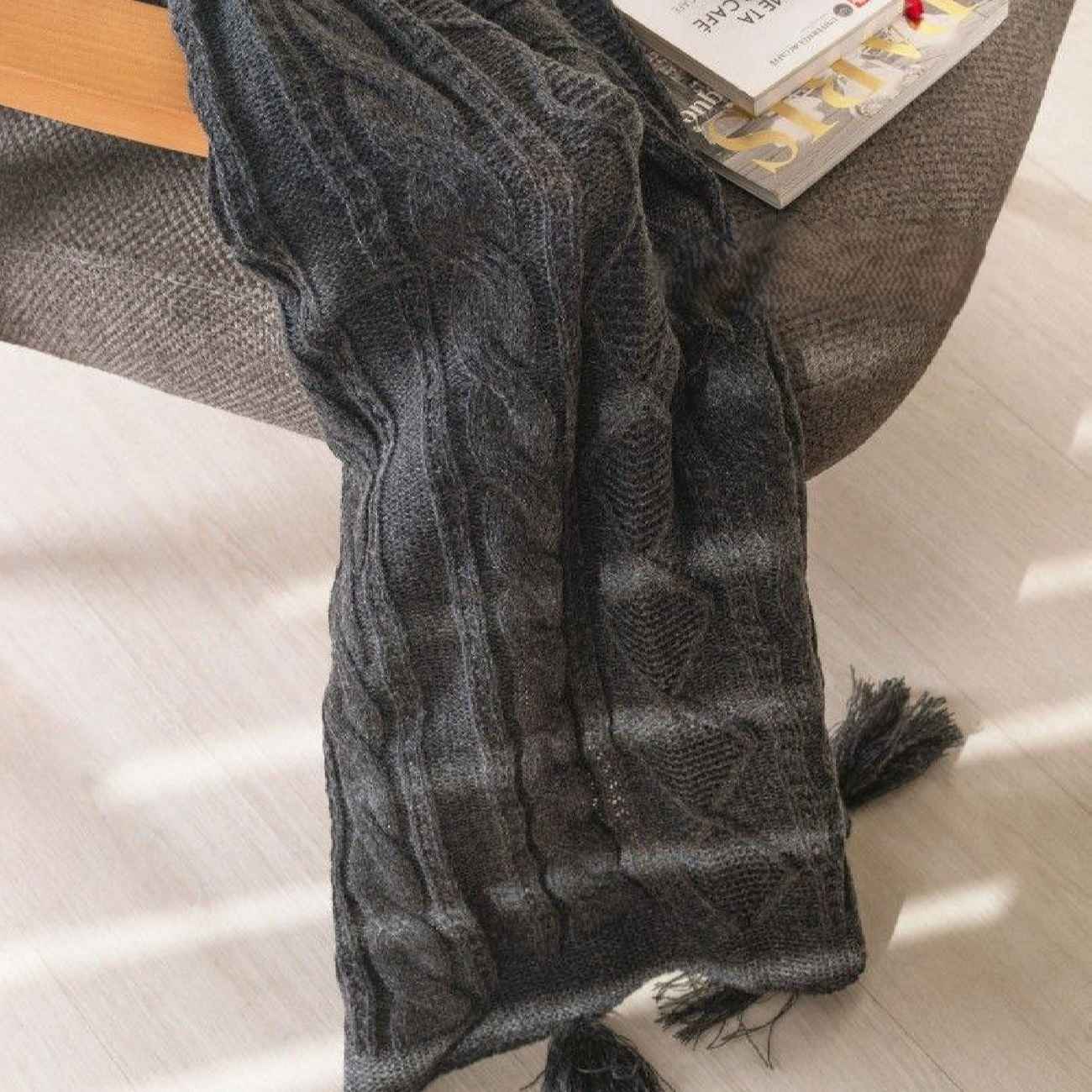 بطانية صوفية منسوجة فاخرة للأريكة – أضف الأناقة والدفء لديكور منزلك