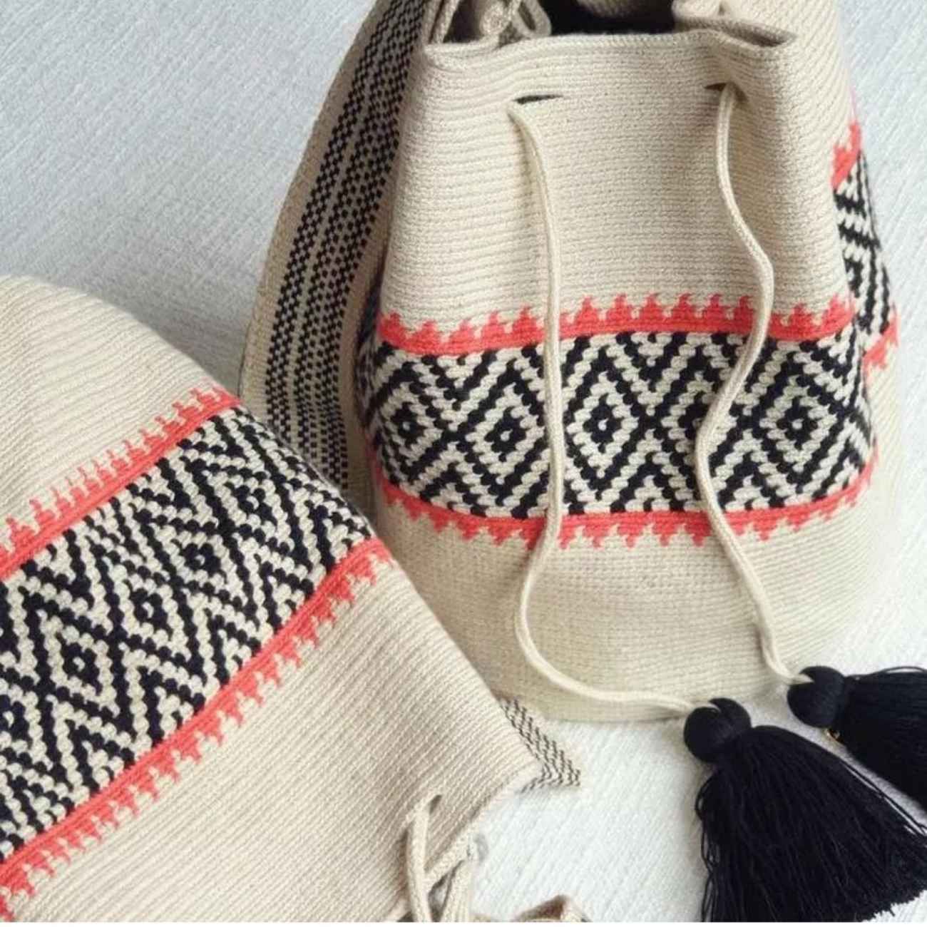 حقيبة ظهر كروشيه – أنيقة، متينة ومصنوعة يدويًا بتصميم كيكيم