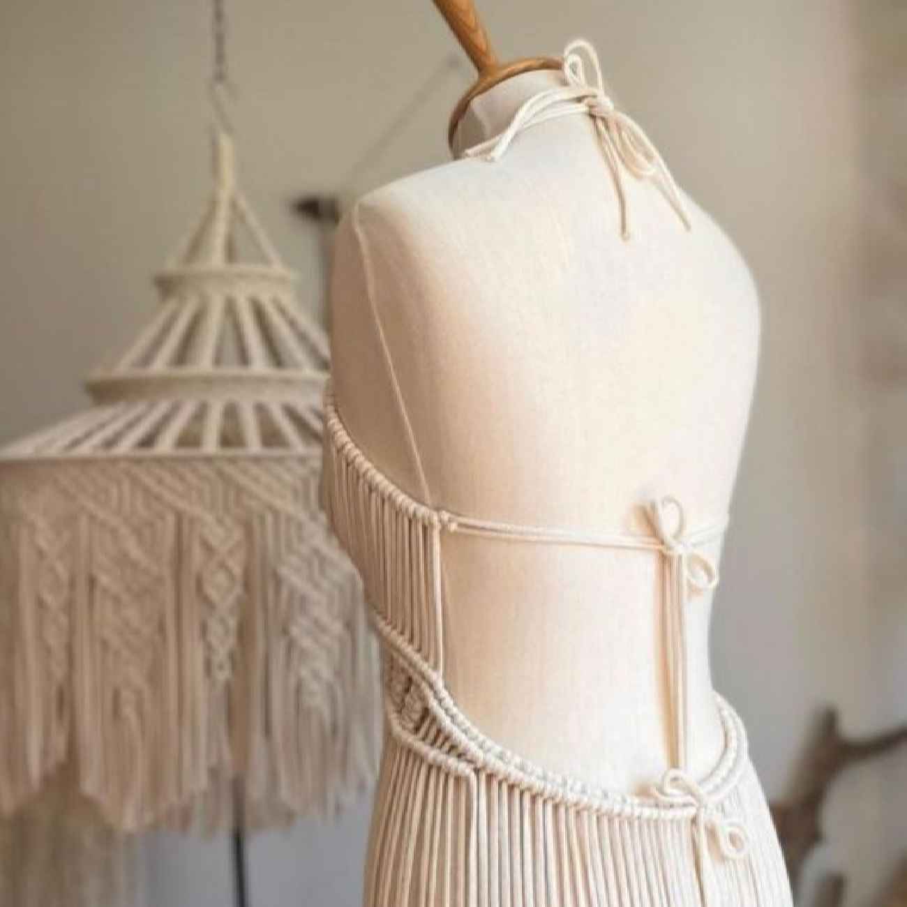 فستان ماكرامي بوهيمي يدوي الصنع لأناقة وراحة لا مثيل لهما