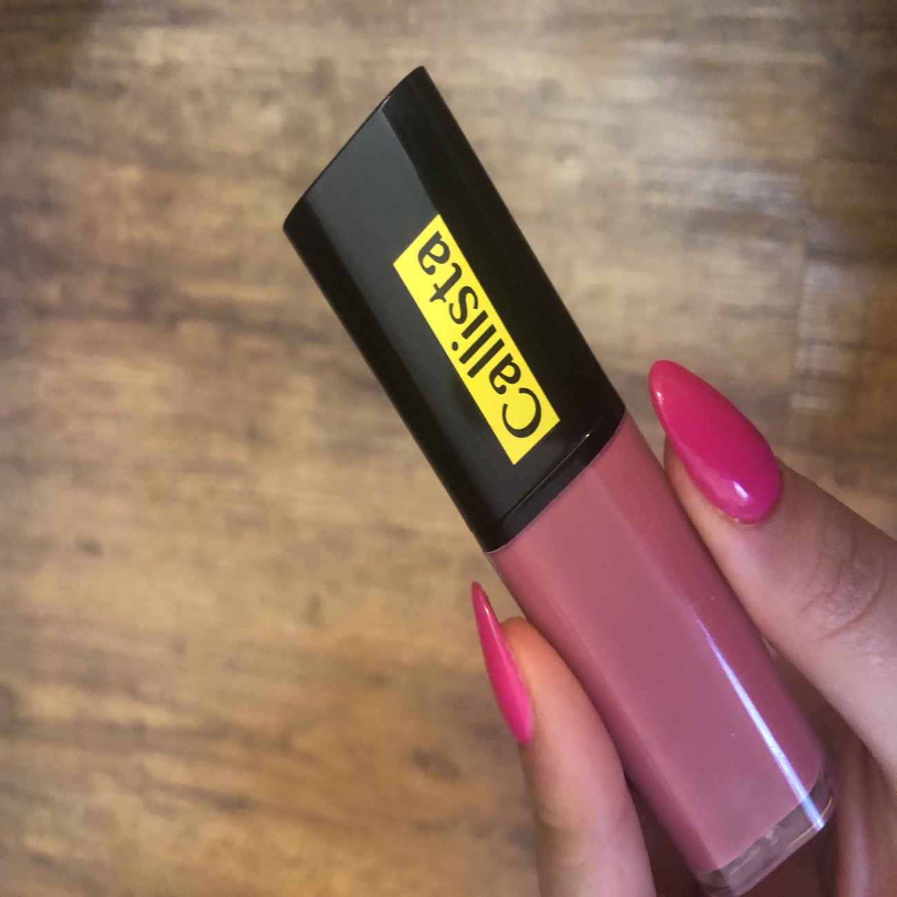 أحمر شفاه سائل من كاليستا – لون عالي الصبغة يدوم طوال اليوم رقم 36