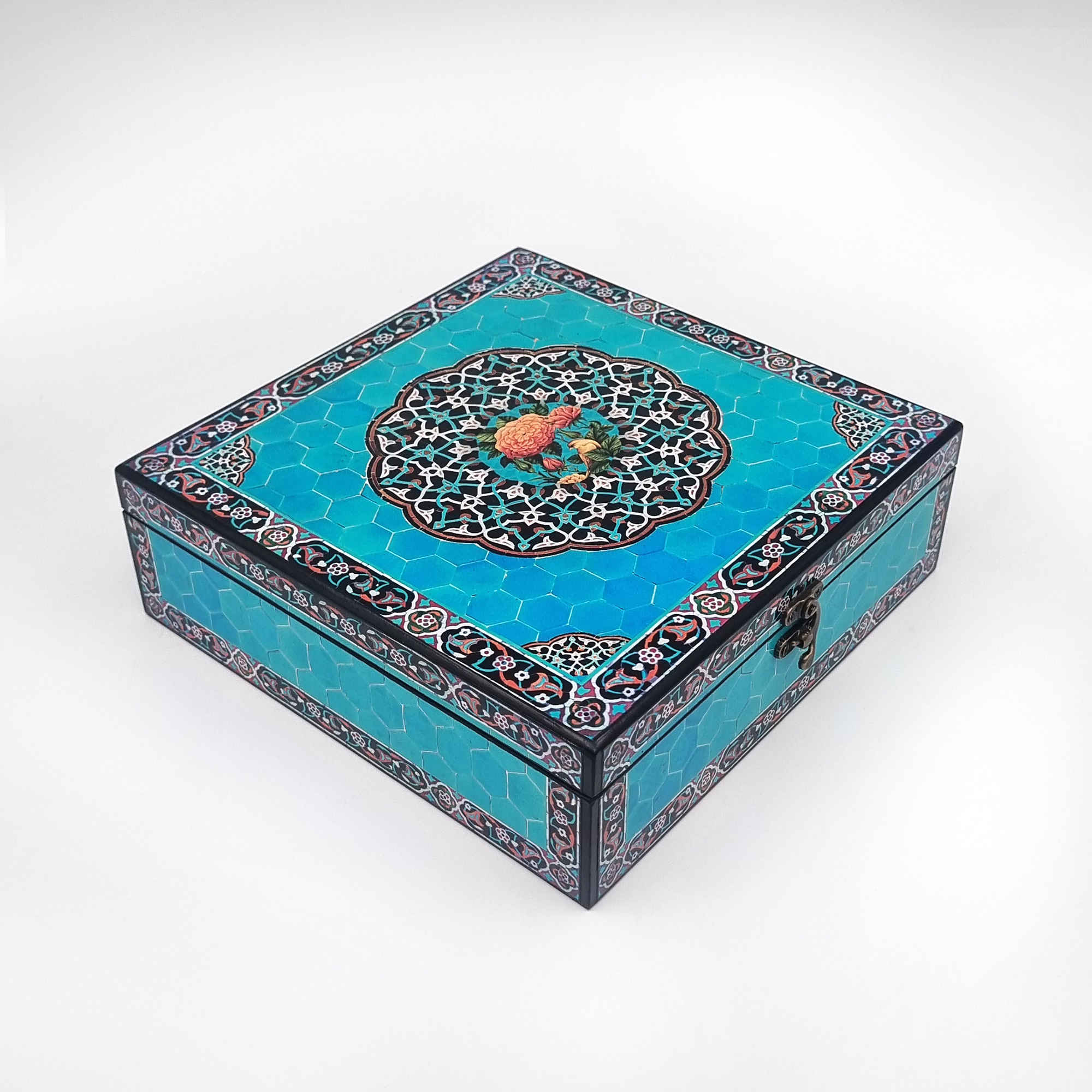 علبة هدايا الزعفران الإيراني (5 جرام) – مثالية للتهنئة بالمنازل الجديدة مع الهيل، إبريق الشاي والمدقة