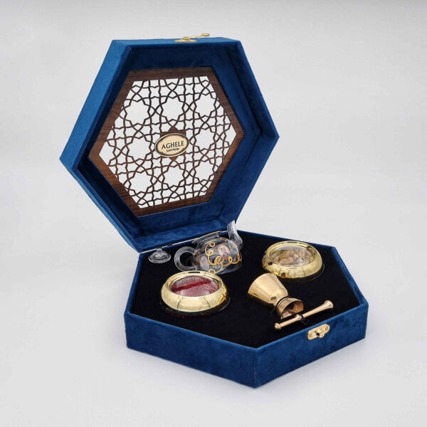 صندوق هدايا الزعفران الإيراني (3 جرام) - مثالي لكل مناسبة مع الهيل، إبريق شاي ومدقة