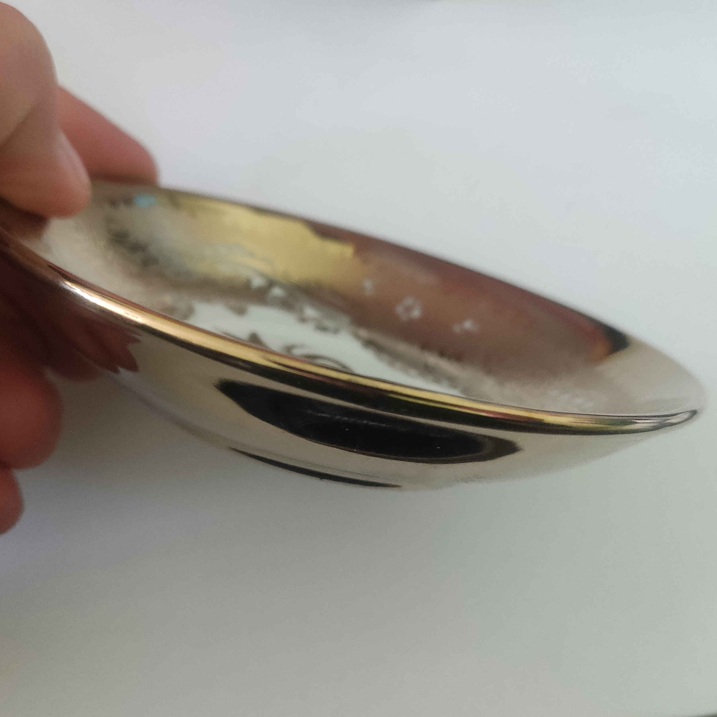 إبريق شاي إيراني – مستوحى من تقاليد إيران الغنية بتصميم زهري (مجموعة من 6 قطع)