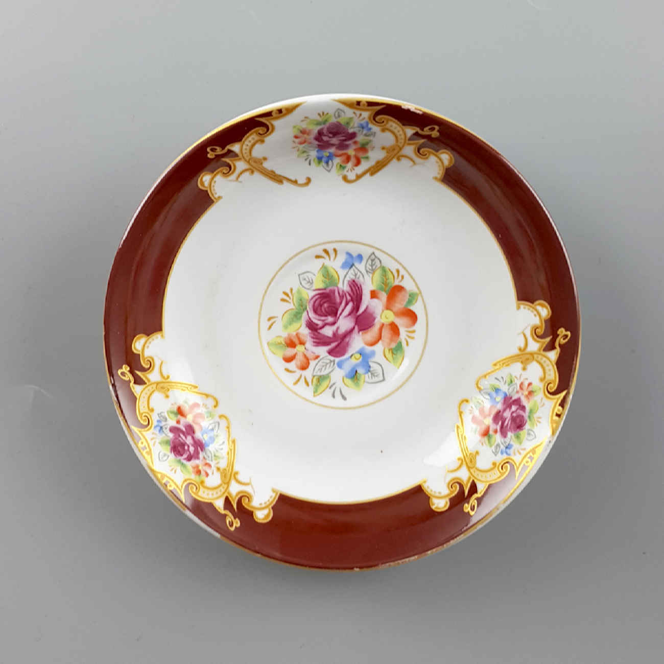 إبريق شاي إيراني – بورسلين أنيق وفاخر مع تصميم زهري (مجموعة من 6 قطع)