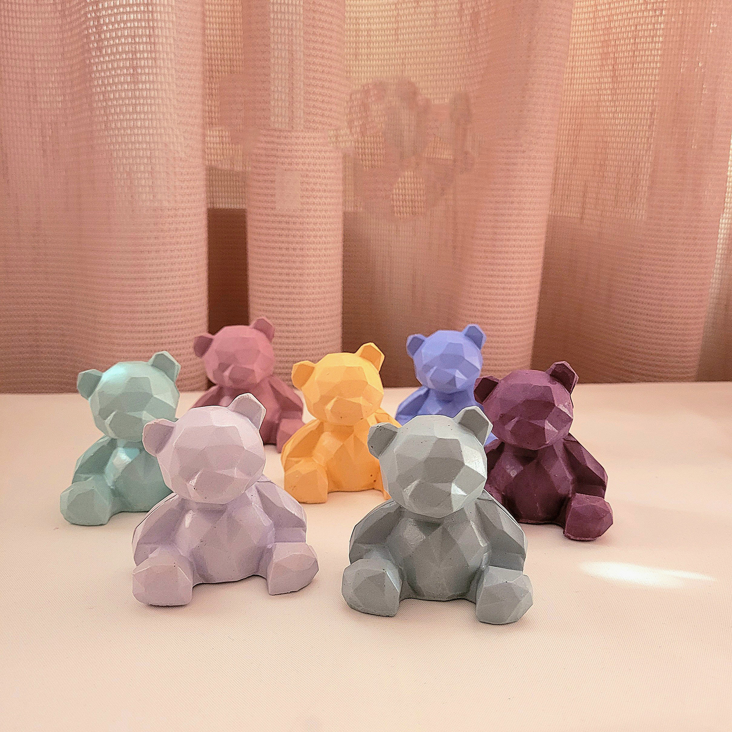 تمثال دبدوب جغرافي مكعب – فكرة ديكور مكعب فنية (مجموعة من 2)