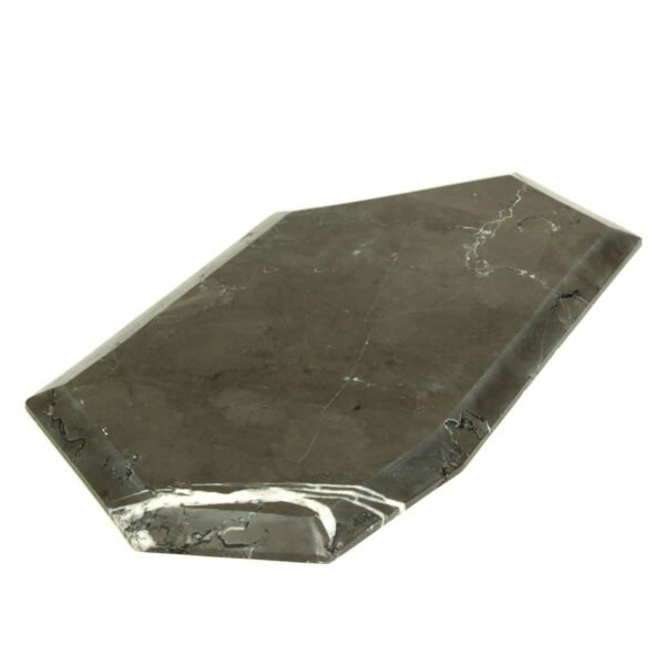 لوحة تقطيع حجر طبيعي | سطح تحضير طعام أنيق ومقاوم للخدوش