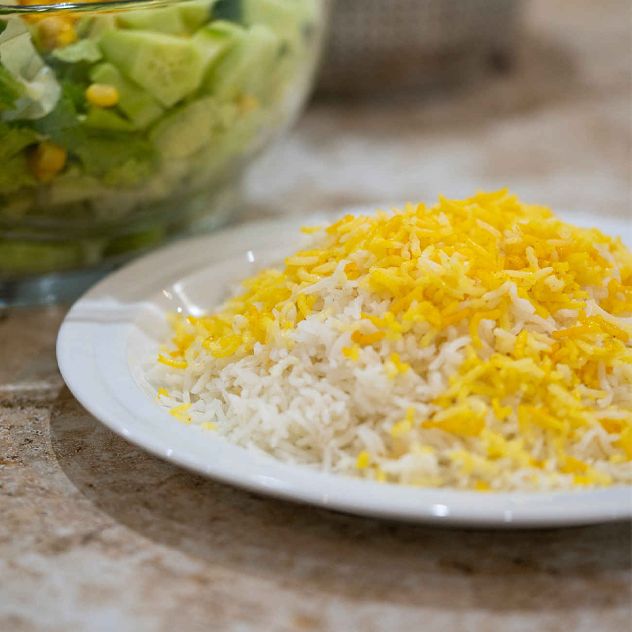 طبق طعام من السيراميك الأبيض – آمن للاستخدام في الميكروويف وغسالة الصحون (عبوة 2)