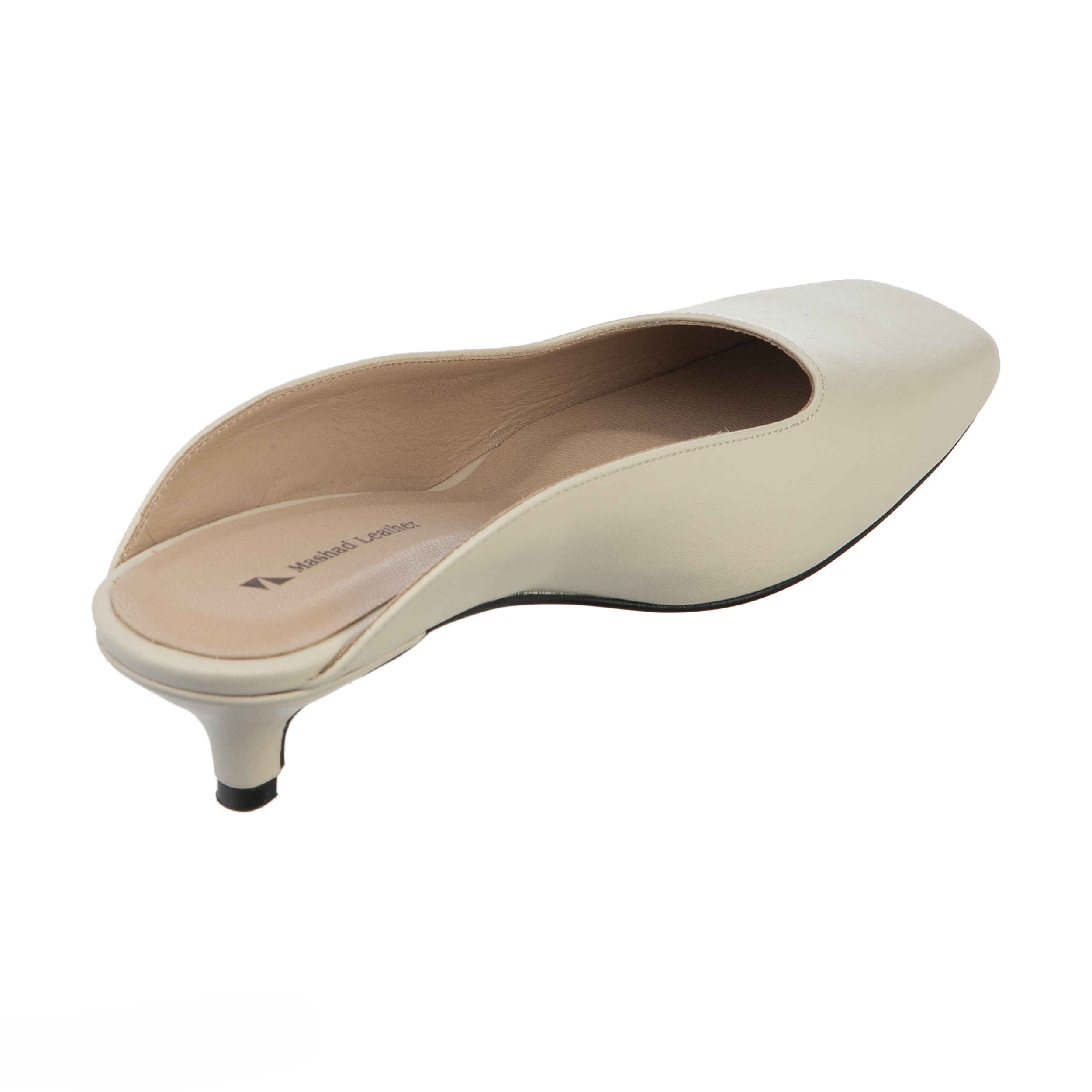 أحذية ميول جلد طبيعي نسائية مشهد، موديل مريح وأنيق باللون الكريمي