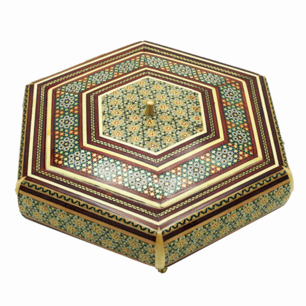 وعاء حلوى خشبي بزخرفة خاتم – قطعة فنية مميزة لديكور منزلك