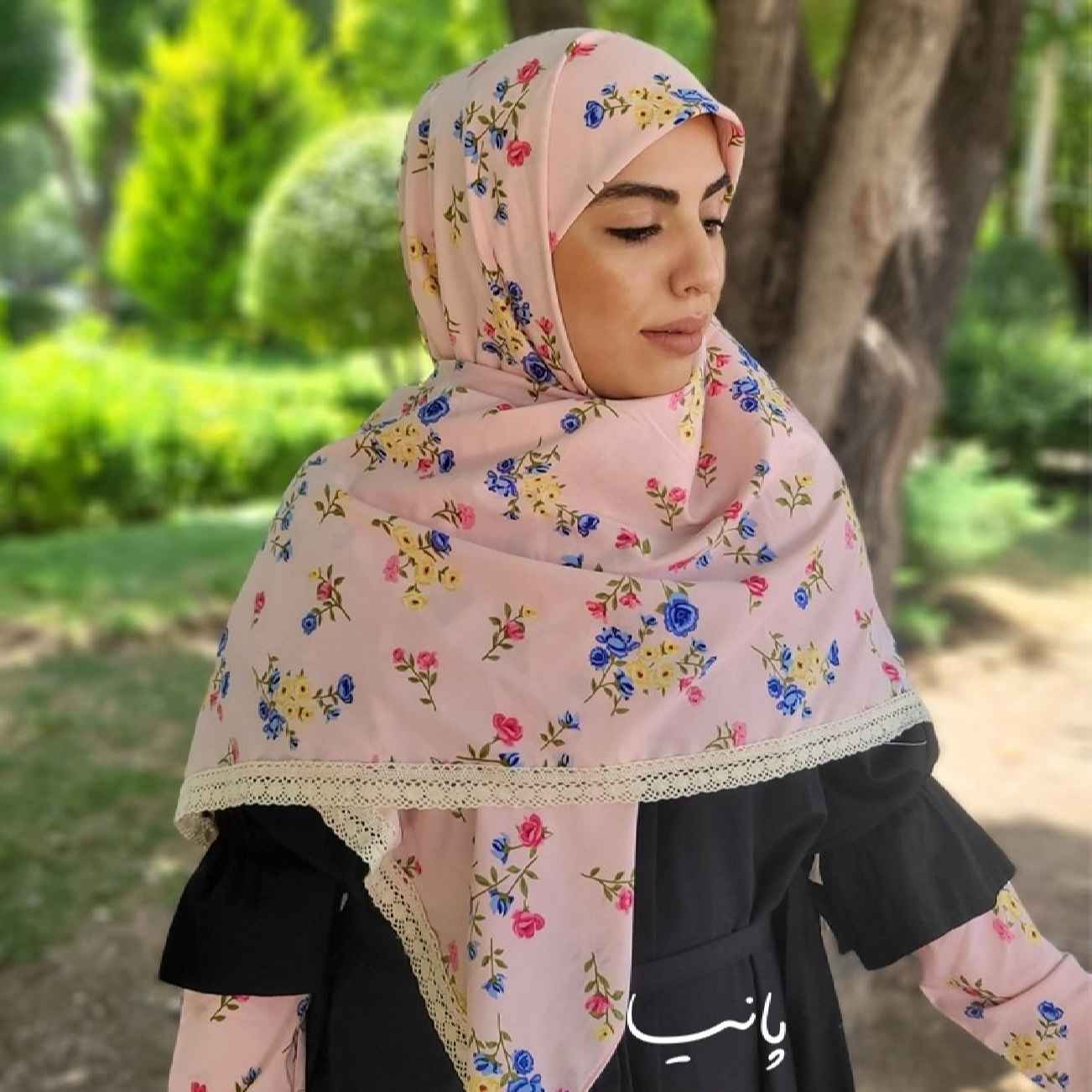 إيشارب مغناه للنساء - إيشارب مع غطاء ذراع مزخرف بالزهور ومشغول مع حواف مقلمة