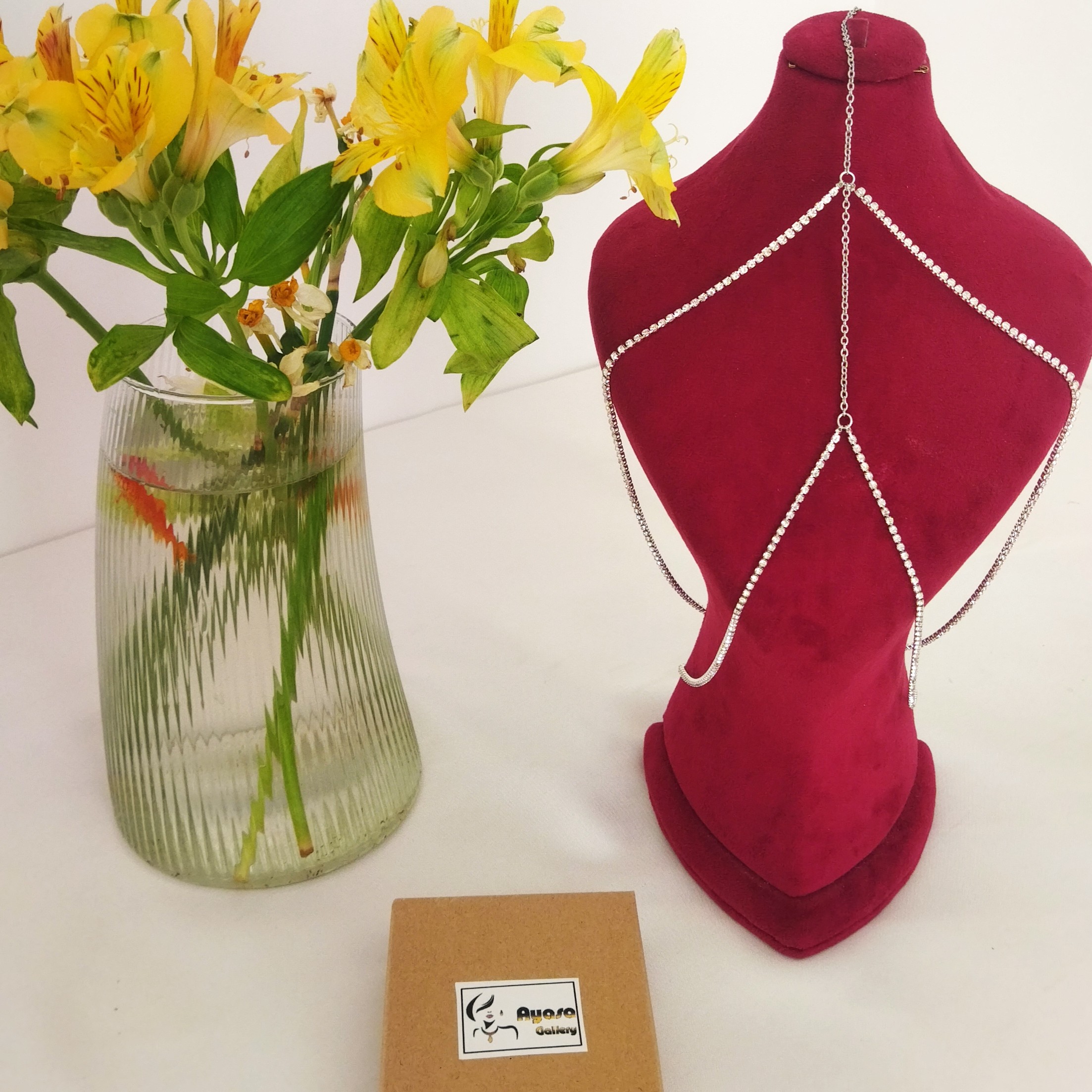 سلسلة فخذ عصرية – تضيف لمسة جريئة إلى أسلوب الشارع الخاص بك