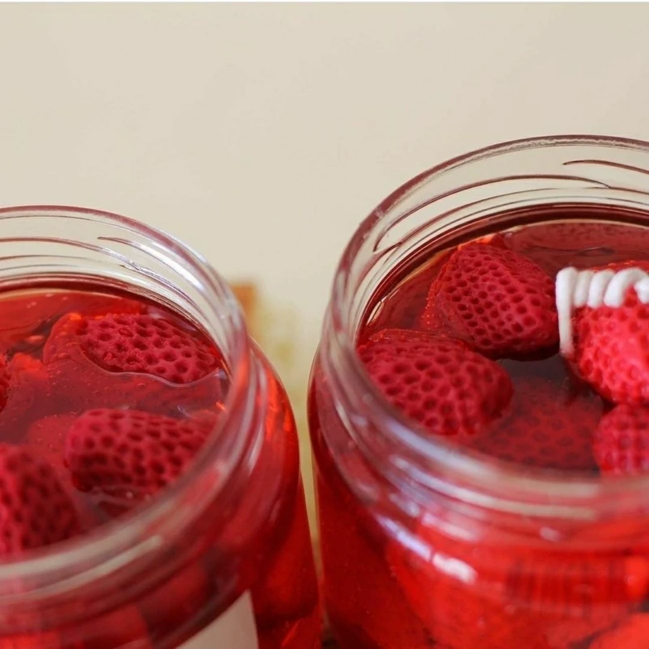 شمعة يدوية الصنع بتصميم حلوى فريد لديكور المنزل