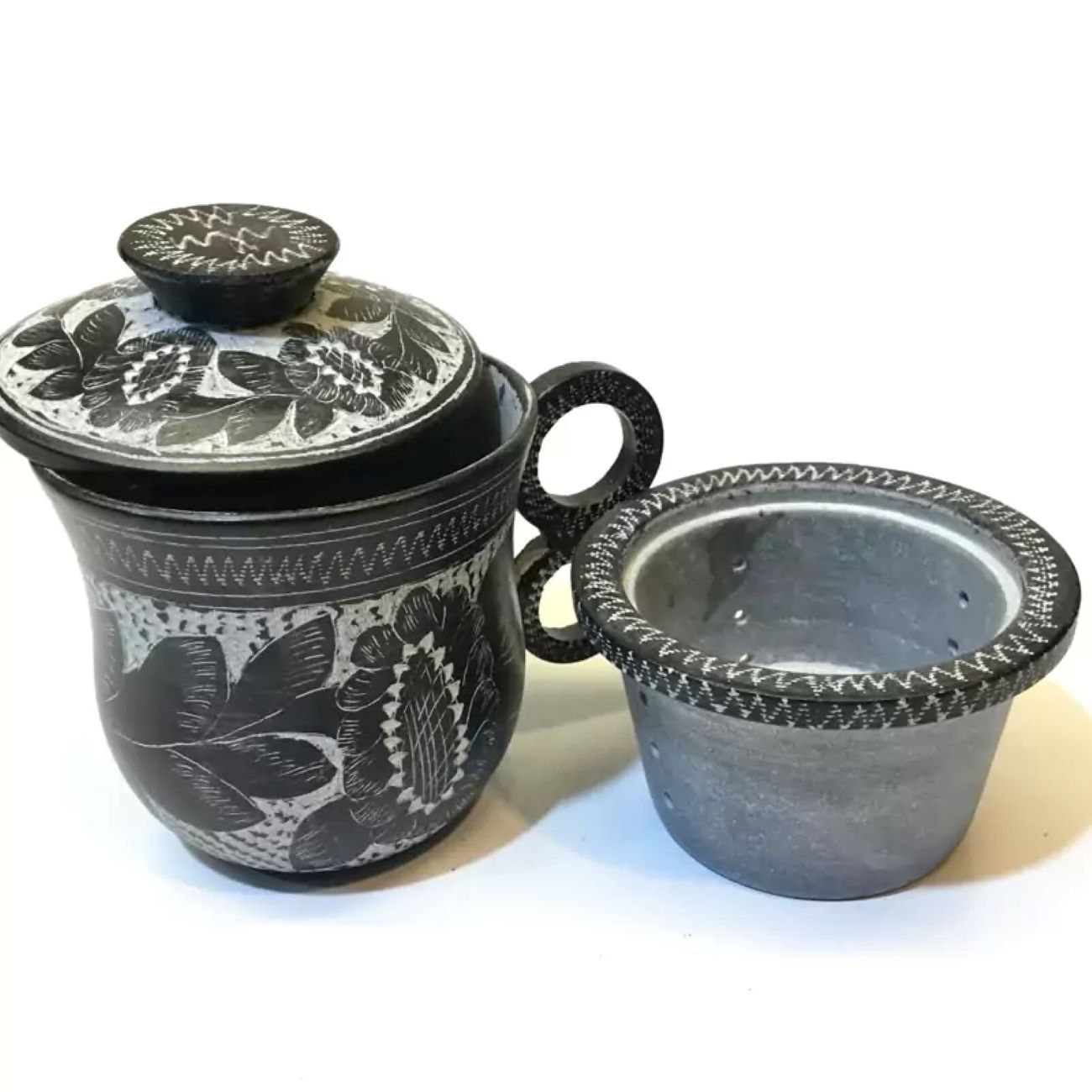 مصفاة شاي طبيعية مصنوعة يدويًا من الحجر الطبيعي لتحضير الأعشاب وأوراق الشاي الحرة