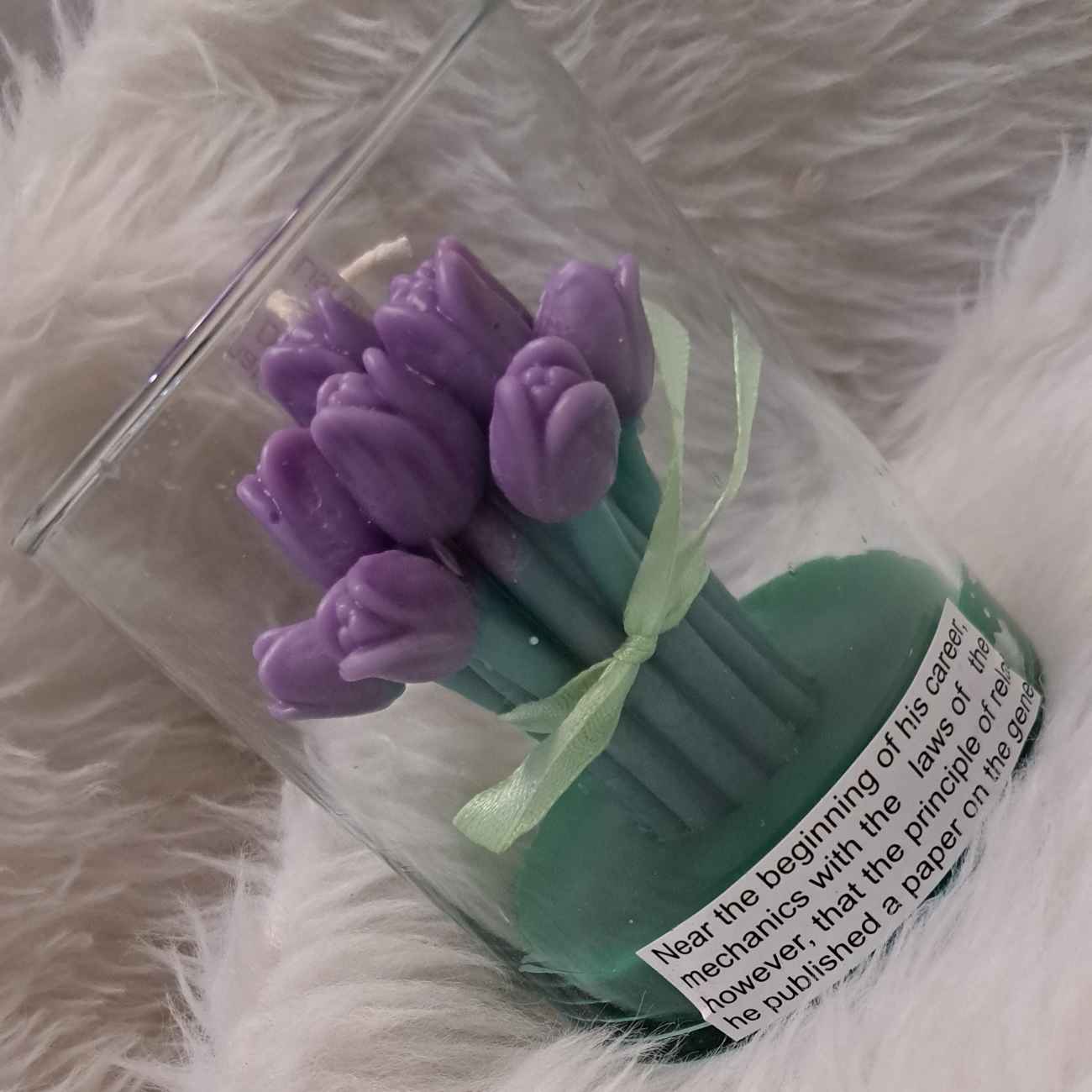 شمعة جرة زهور التوليب مصنوعة يدويًا – شمعة معطرة جميلة مستوحاة من زهور التوليب