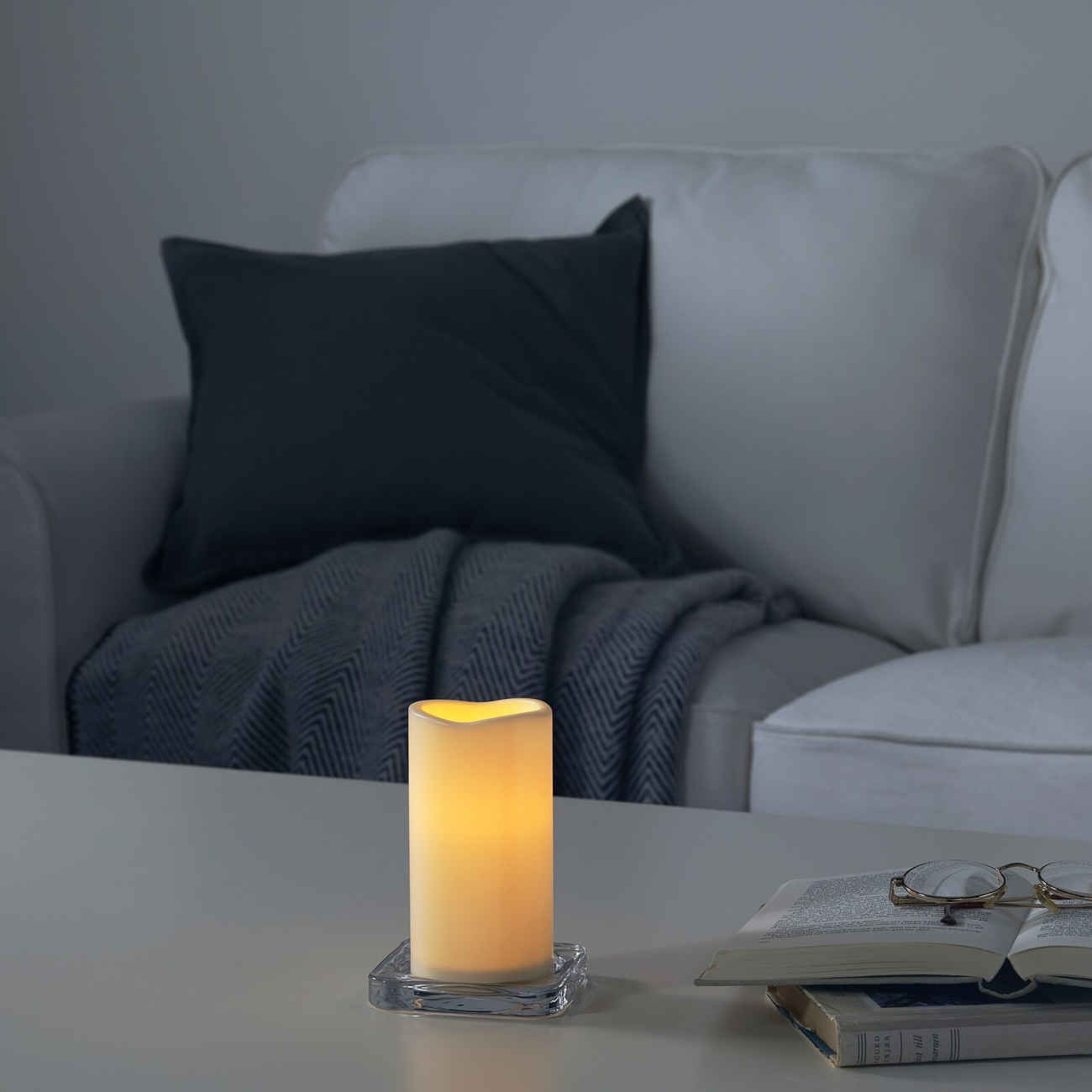 شمعة LED مميزة – بلا لهب، توهج واقعي – تعمل بالبطارية، آمنة للاستخدام الداخلي (3 قطع)
