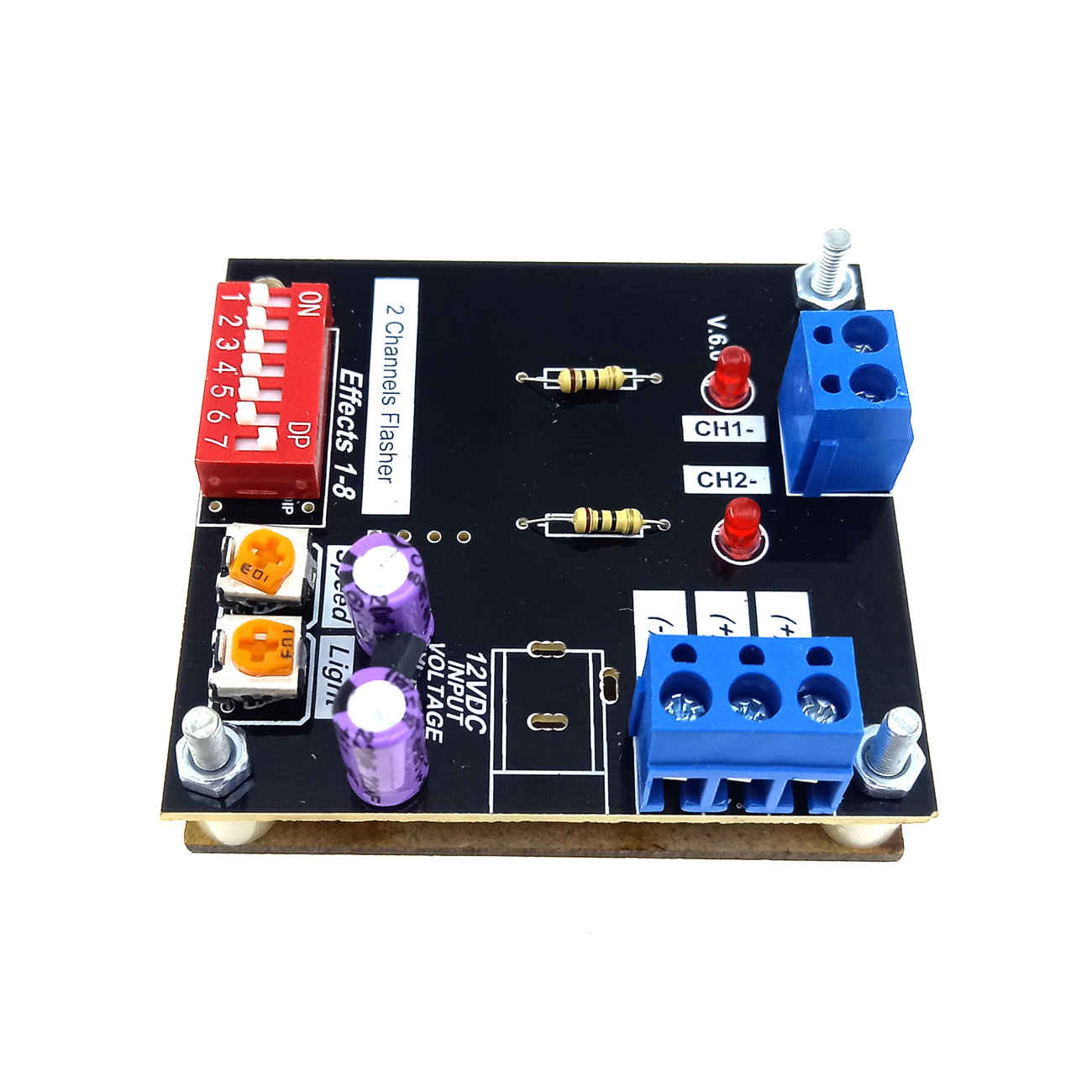 لوحة فلاشَر LED BLK-1 – تعزيز لوحات LED الثابتة بتأثيرات ضوئية ديناميكية