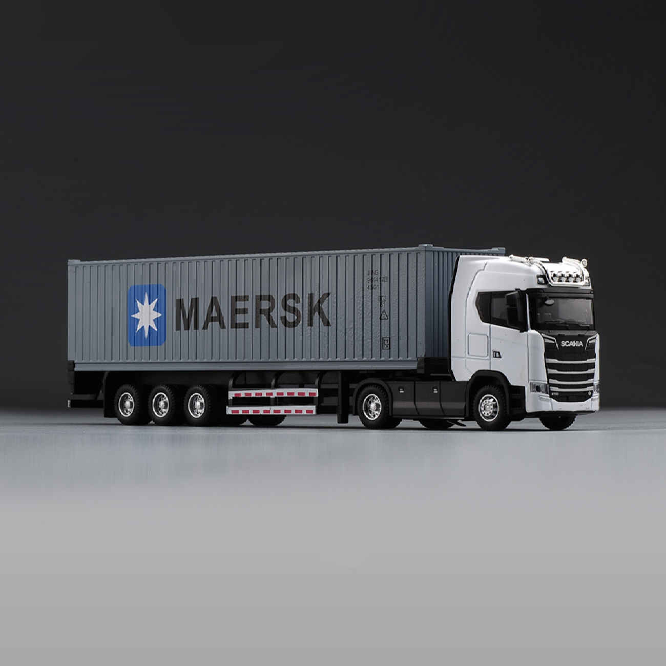 شاحنة مرسيدس بنز Actros 1996 كلاسيكية – مع حاوية MSC أصلية وتفاصيل دقيقة