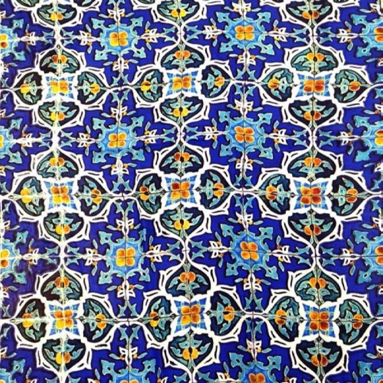 وشاح نسائي تقليدي – تصميم بلاط متماثل، إكسسوار مثالي للمناسبات الخاصة